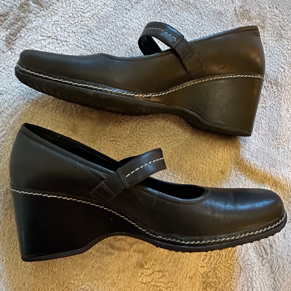 Rockport black wedge leather Mary Jane elastic buckle-look strap Size 9